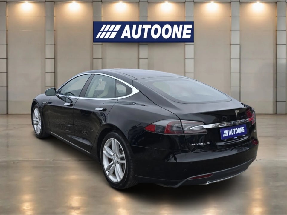 Tesla Model S 85 5d