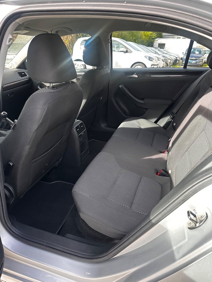 VW Jetta 1,2 TSi 105 Trendline BMT 4d