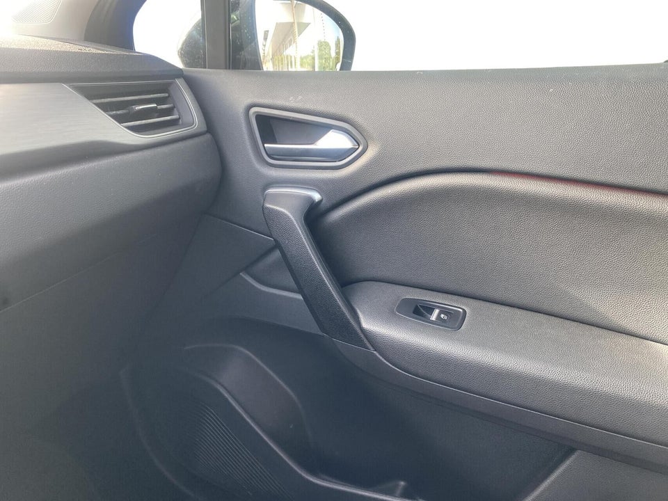 Renault Captur 1,6 E-Tech Intens 5d