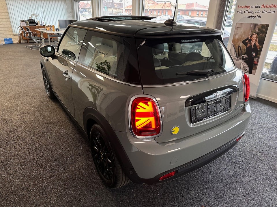 MINI Cooper SE Camden Edition 3d