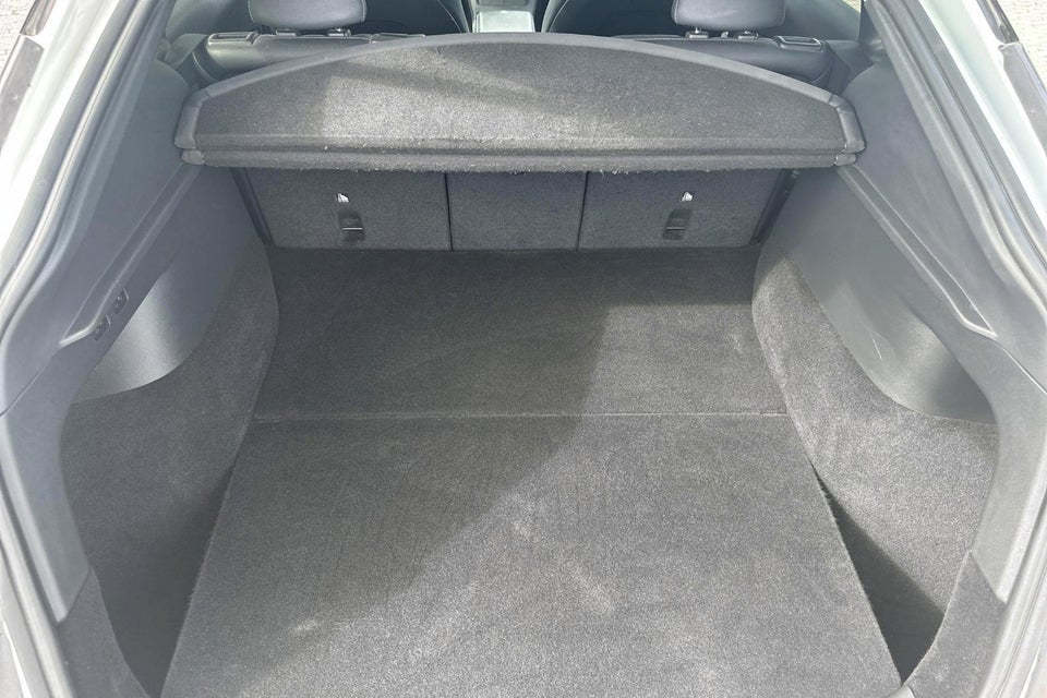 Tesla Model Y RWD 5d