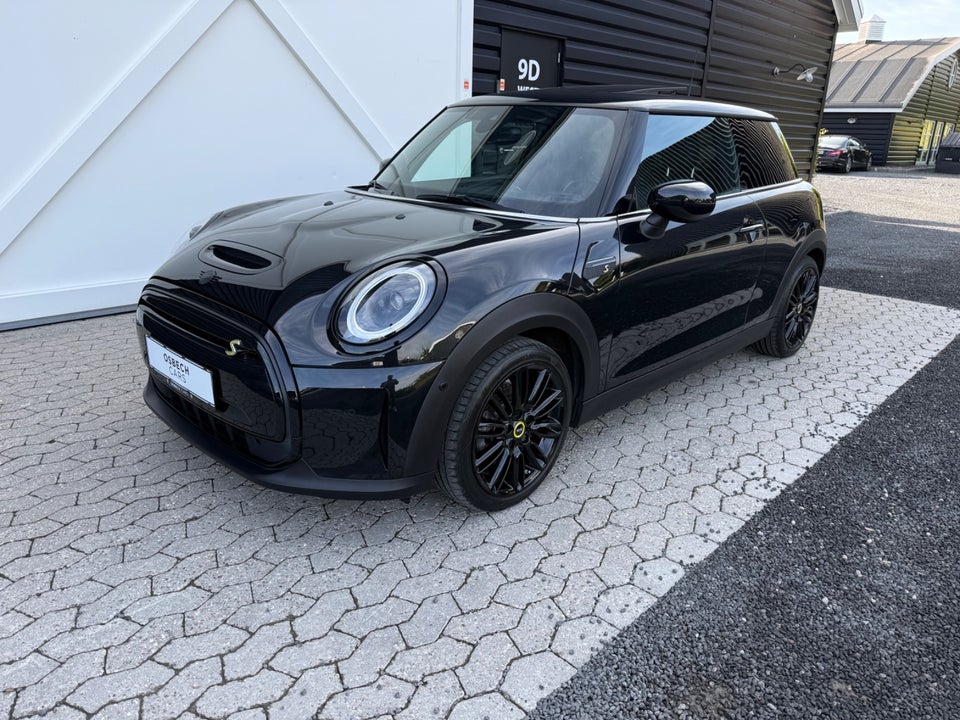 MINI Cooper SE Maximise 3d
