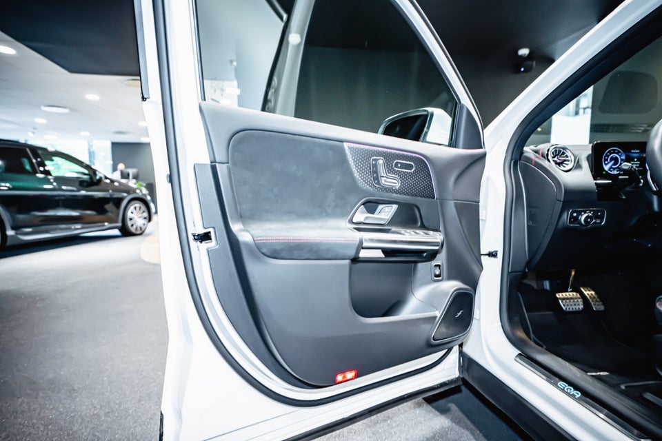 Mercedes EQA250+ AMG Premium 5d