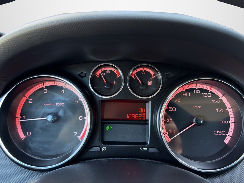 Peugeot 308 1,6 VTi 120 Access stc. 5d