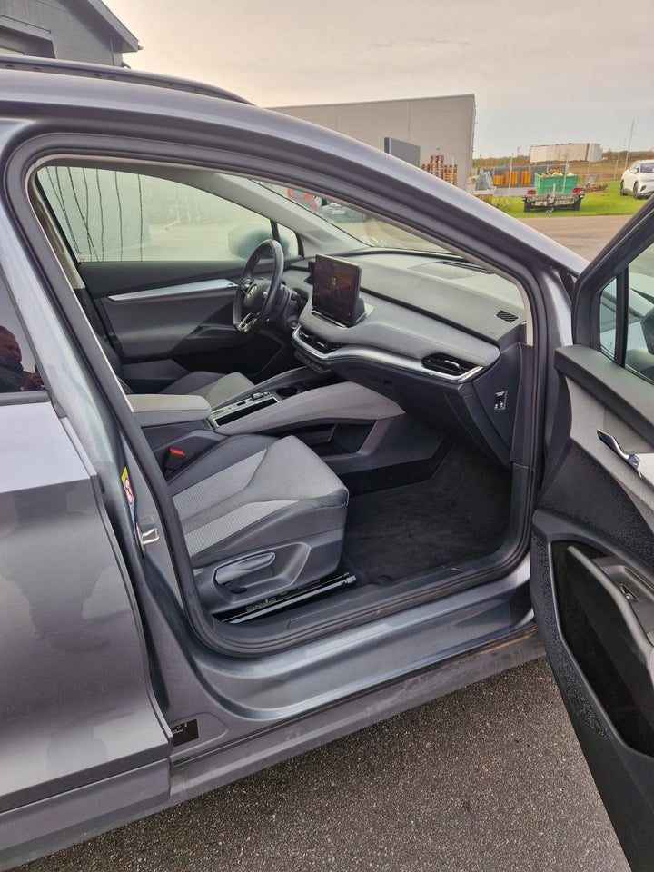 Skoda Enyaq 60 iV Loft 5d