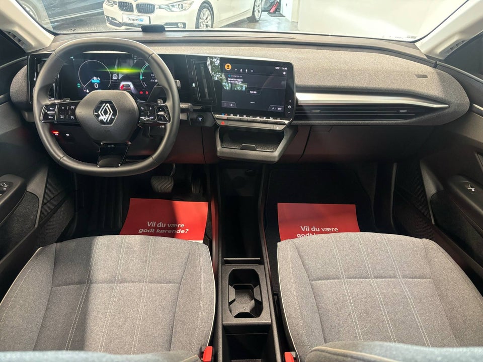 Renault Megane E-Tech 40 Equilibre 5d