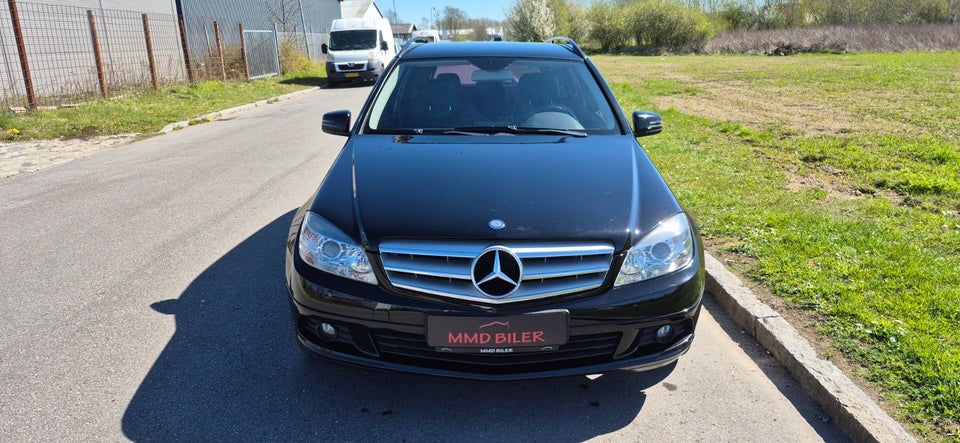 Mercedes C200 2,2 CDi Elegance stc. BE 5d