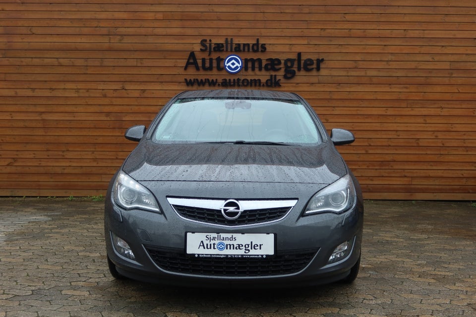 Opel Astra 1,6 Enjoy 5d