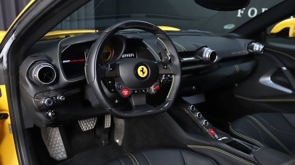 Ferrari 812 Superfast 6,5 DCT 2d