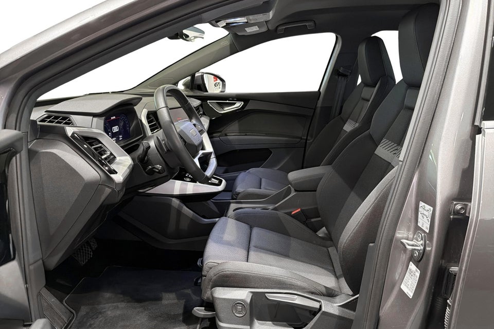 Audi Q4 e-tron 45 Progress 5d
