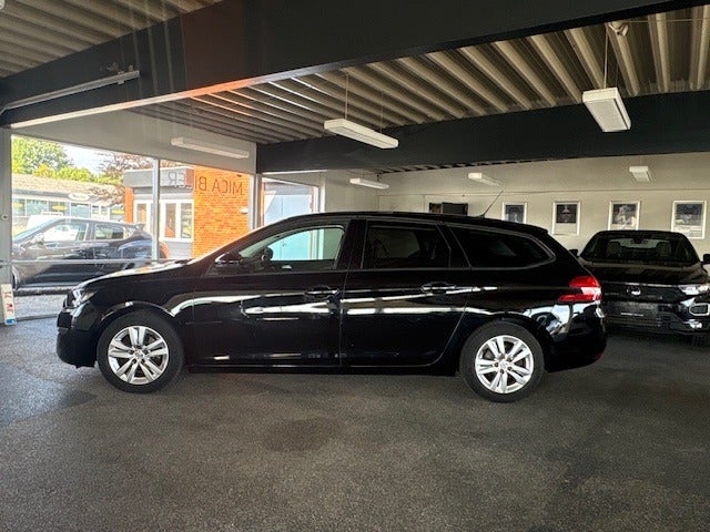 Peugeot 308 1,6 BlueHDi 120 Style 5d