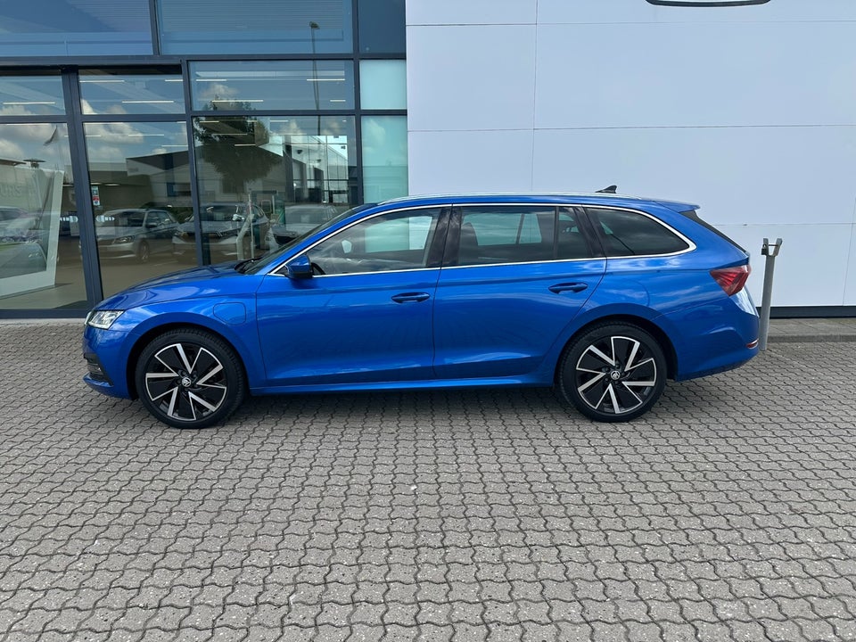 Skoda Octavia 1,4 TSi iV Plus Combi DSG 5d