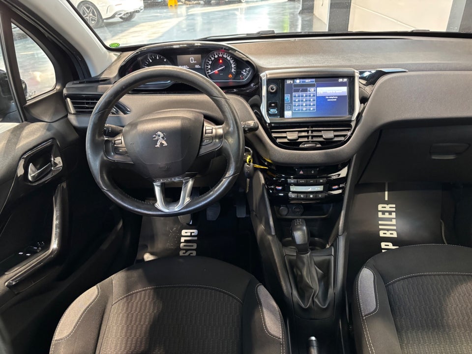 Peugeot 208 1,6 BlueHDi 100 Desire Sky 5d