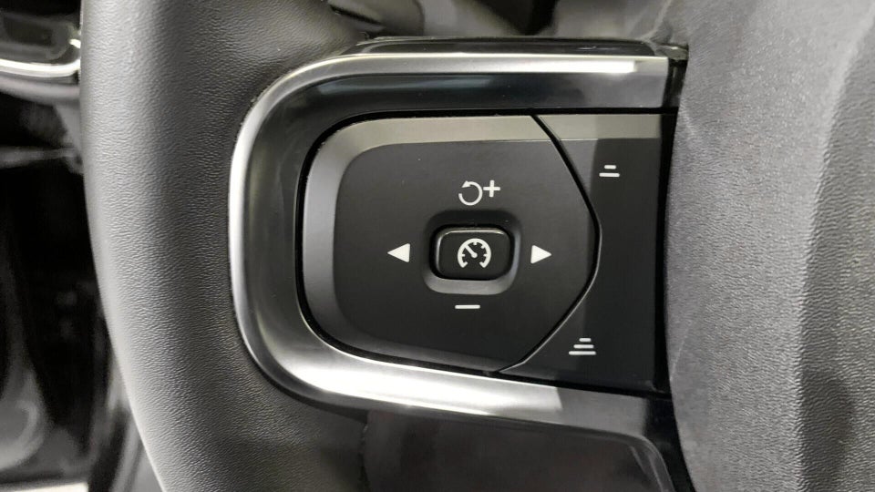 Volvo XC40 P6 ReCharge Core 5d