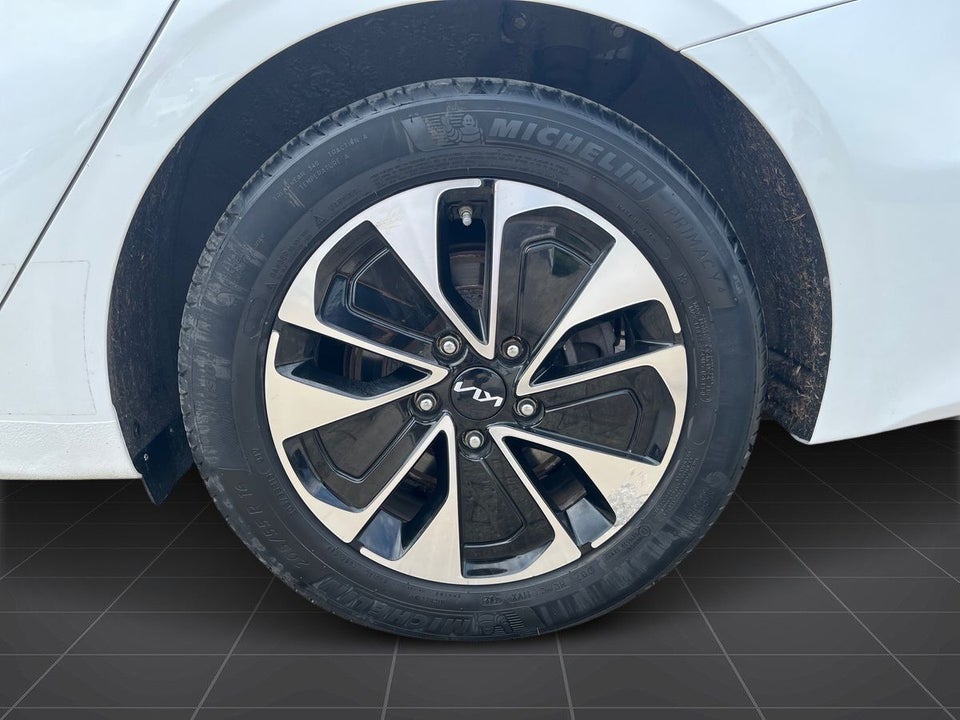 Kia Ceed 1,6 PHEV Prestige SW DCT 5d