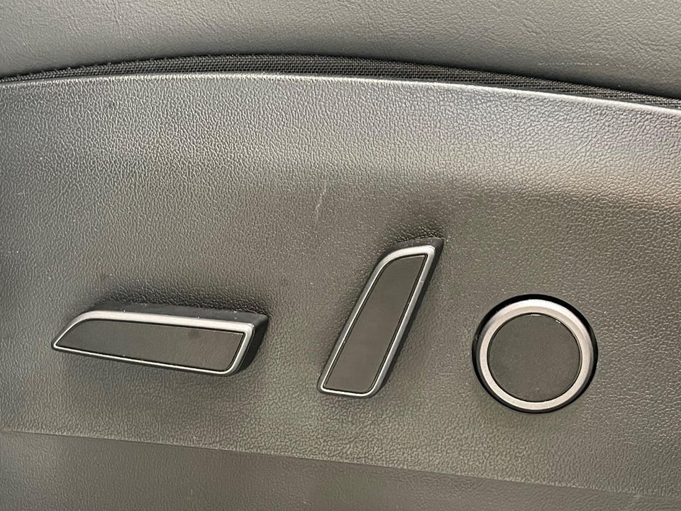 Tesla Model Y RWD 5d