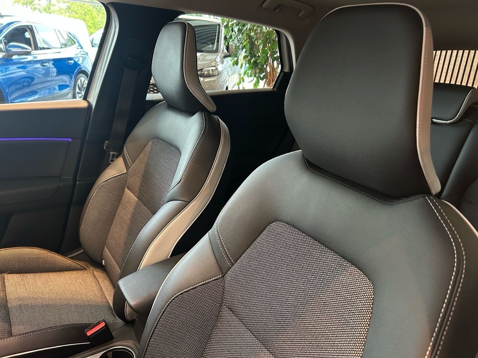 Renault Captur 1,6 E-Tech Intens 5d