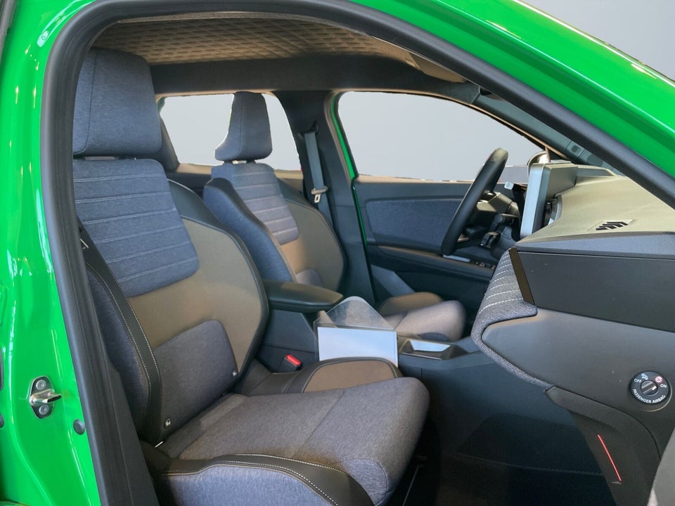 Renault 5 E-Tech 40 Techno 5d