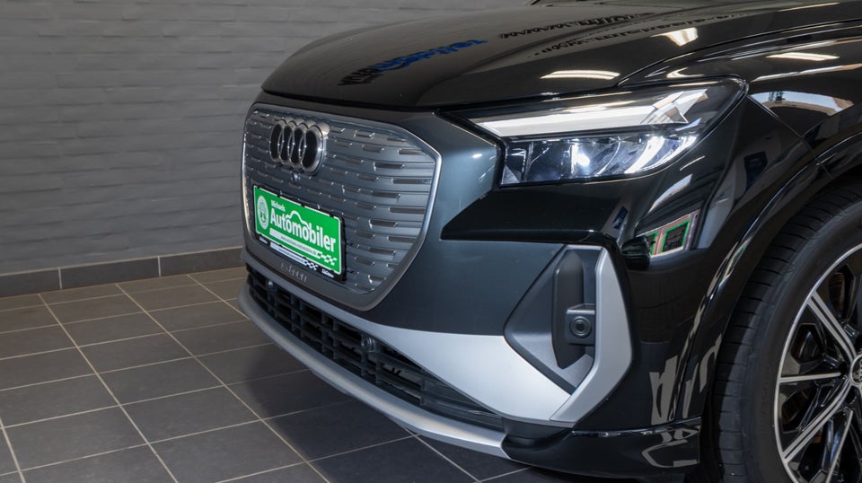 Audi Q4 e-tron 45 S-line 5d