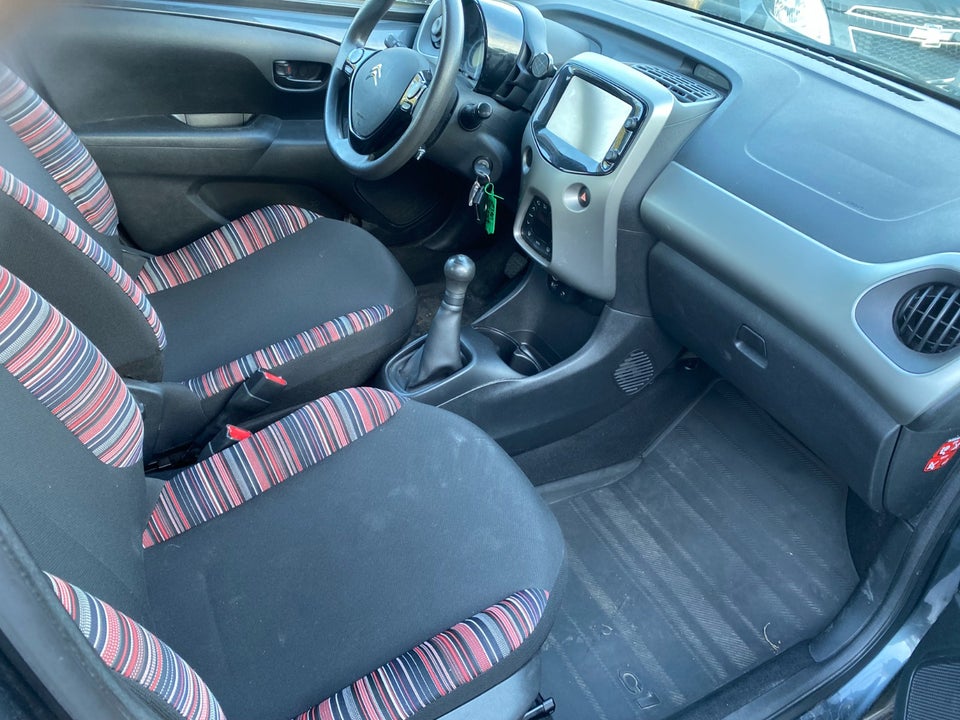 Citroën C1 1,2 PureTech Feel 5d