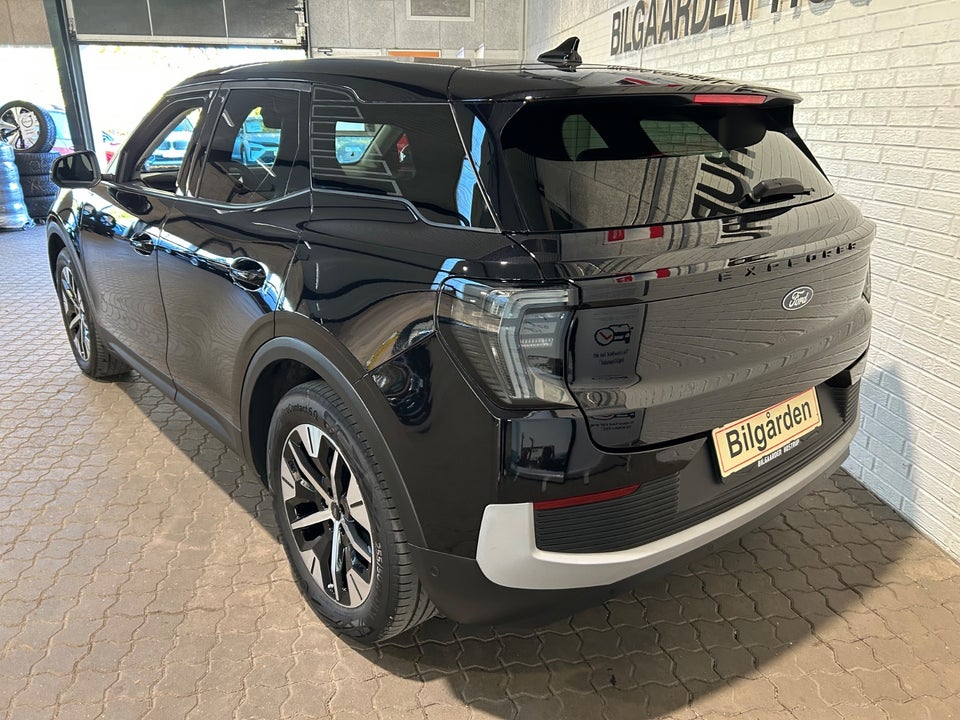Ford Explorer 79 Select Extended Range 5d