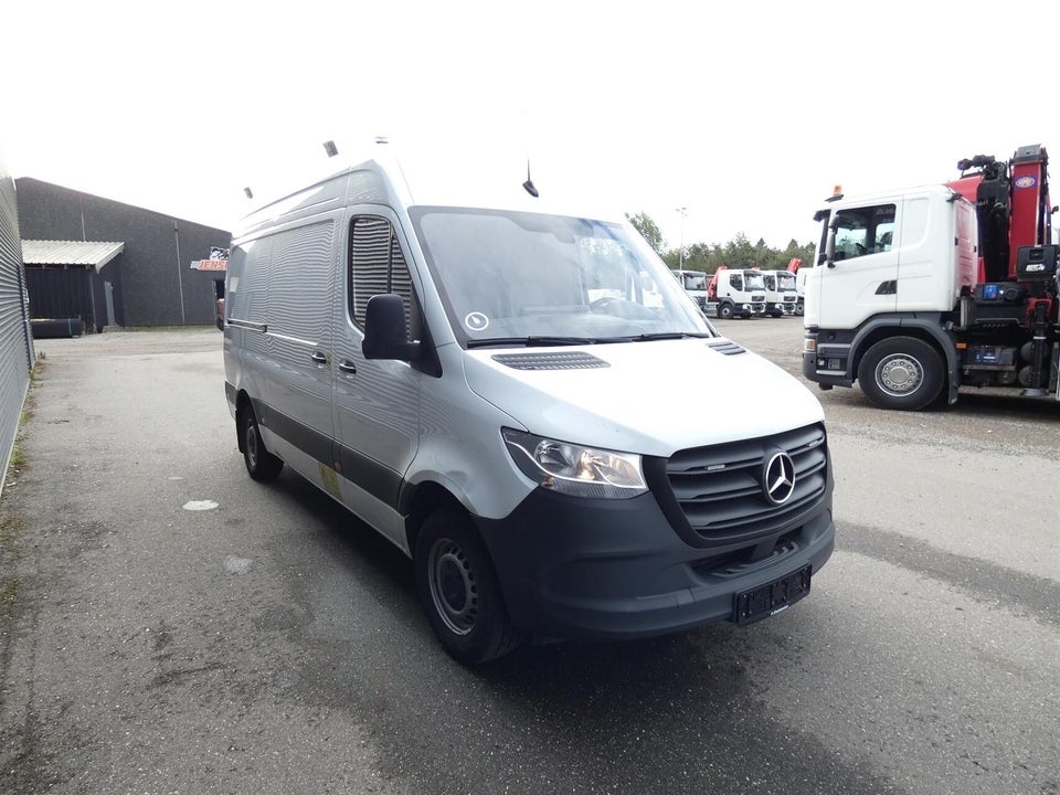 Mercedes Sprinter 317 2,0 CDi A2 Kassevogn aut. RWD