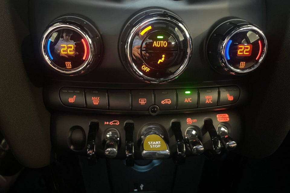 MINI Cooper SE Classic Trim 3d