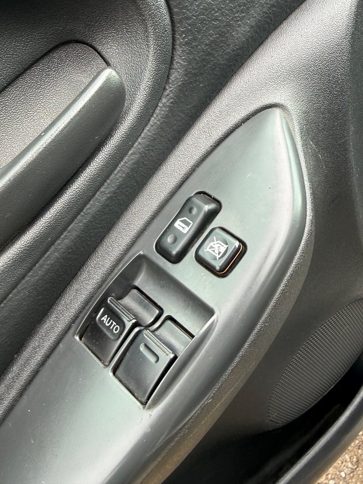 Toyota Yaris 1,0 Luna 3d
