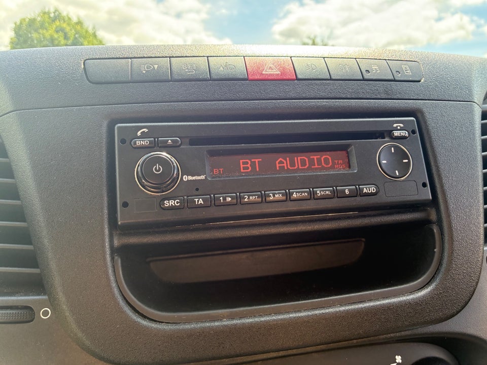 Iveco Daily 2,3 35C15 Alukasse m/lift 2d