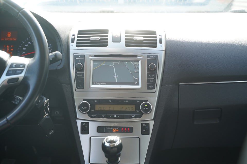 Toyota Avensis 2,0 D-4D T2 Premium stc. 5d