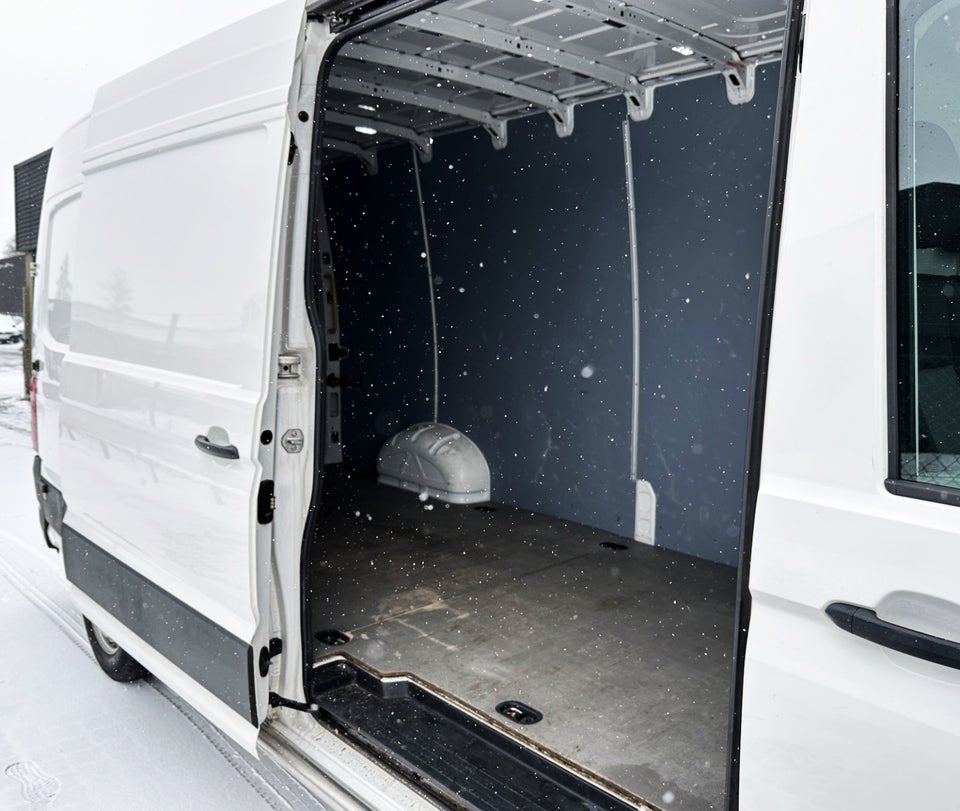 VW Crafter 35 2,0 TDi 177 Kassevogn L4H3