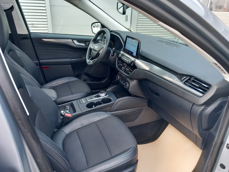 Ford Kuga 2,5 PHEV Titanium X CVT 5d