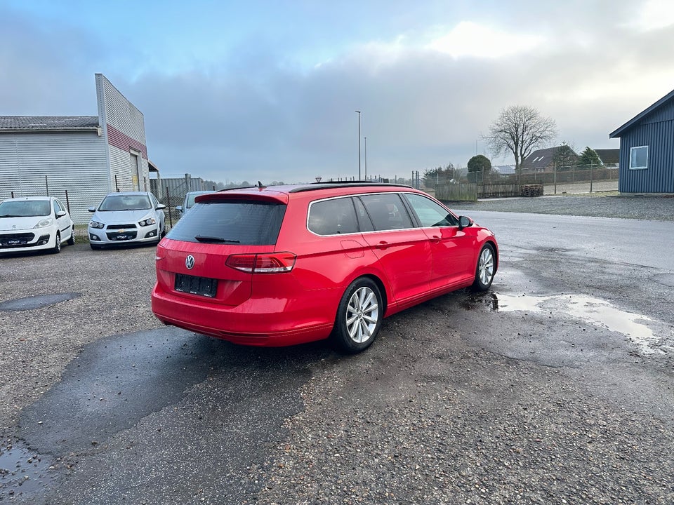 VW Passat 1,6 TDi 120 Highline Variant DSG 5d