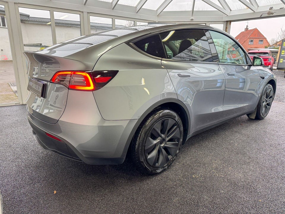 Tesla Model Y Long Range RWD 5d