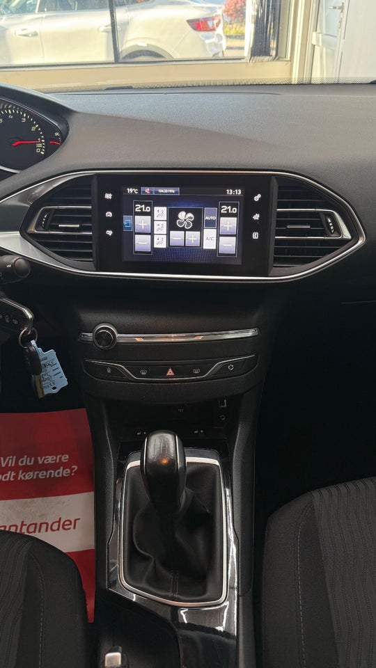 Peugeot 308 1,2 e-THP 130 Allure 5d