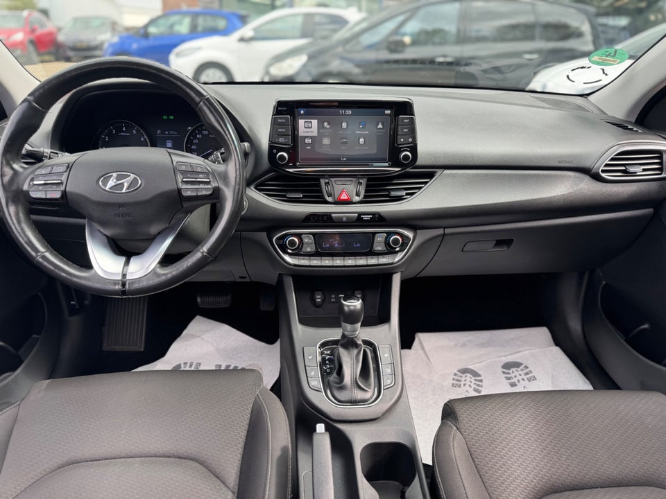 Hyundai i30 1,4 T-GDi Premium stc. DCT 5d