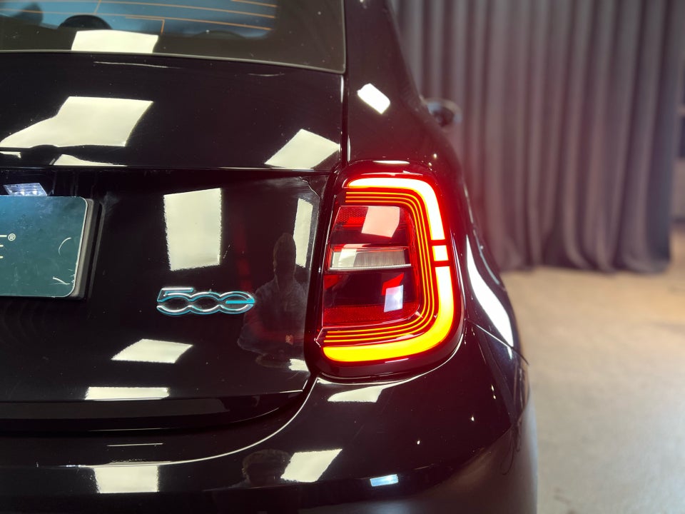 Fiat 500e 42 Icon 3d