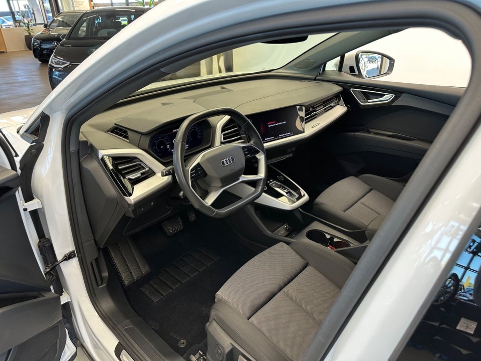 Audi Q4 e-tron 45 Progress 5d
