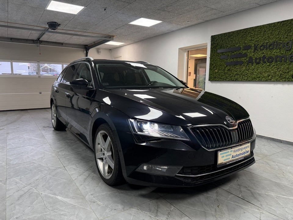 Skoda Superb 2,0 TDi 150 Style Combi DSG 5d