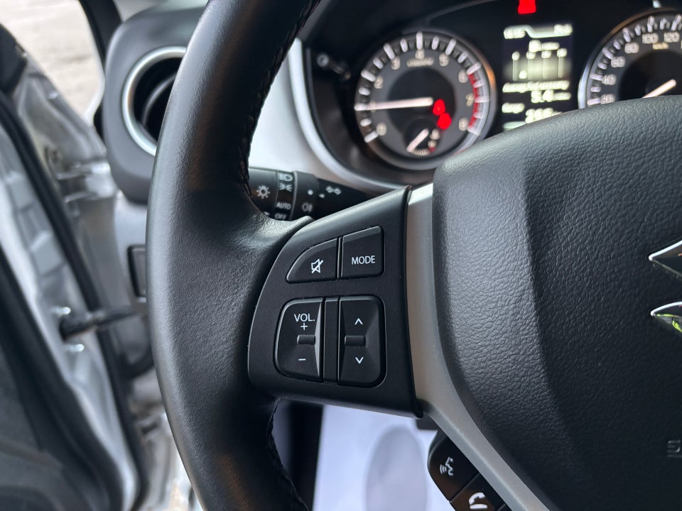 Suzuki Vitara 1,4 mHybrid Active 5d