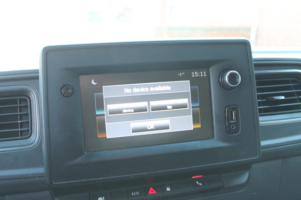 Renault Master IV T33 2,3 dCi 135 L2H2 Kassevogn