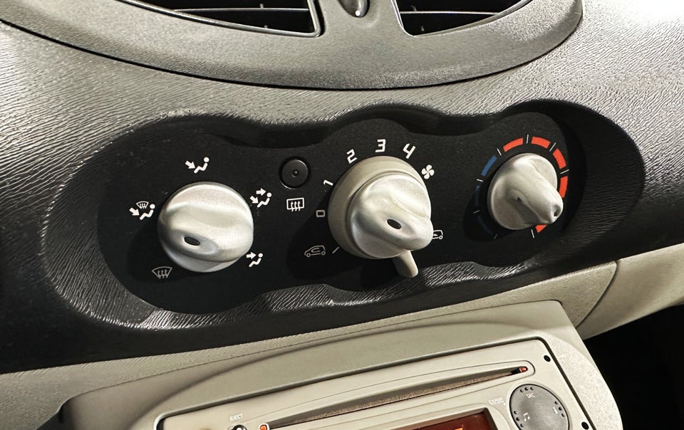 Renault Twingo 1,2 16V Expression 3d