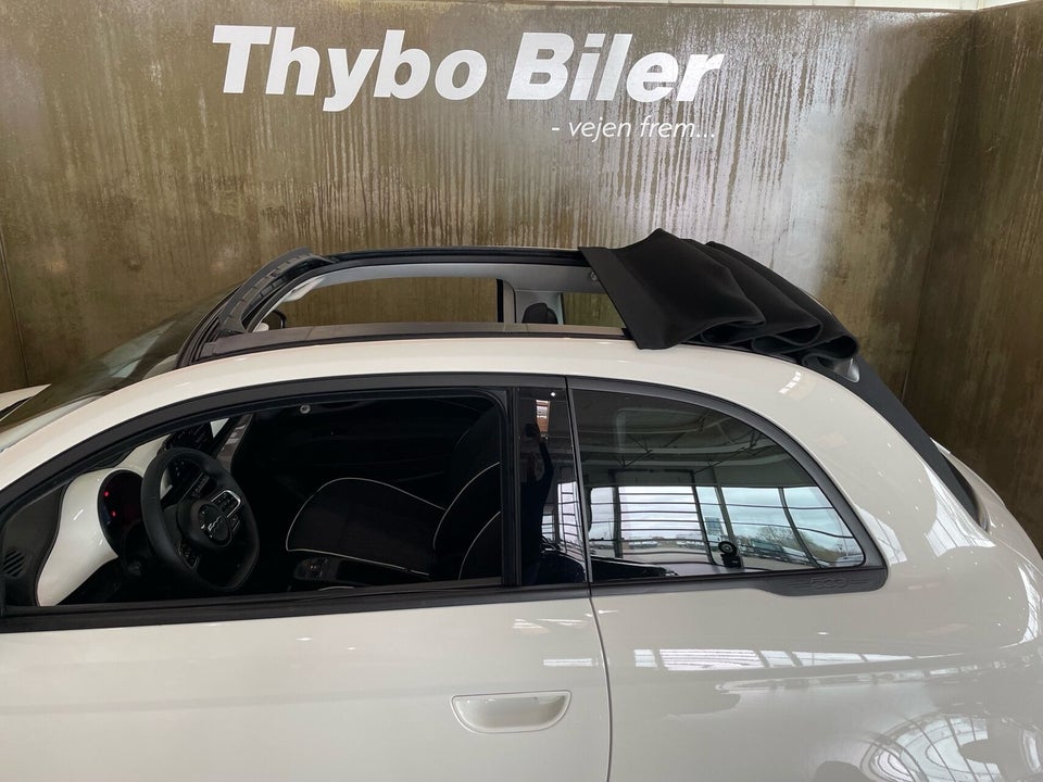 Fiat 500e 42 Icon Cabrio 2d