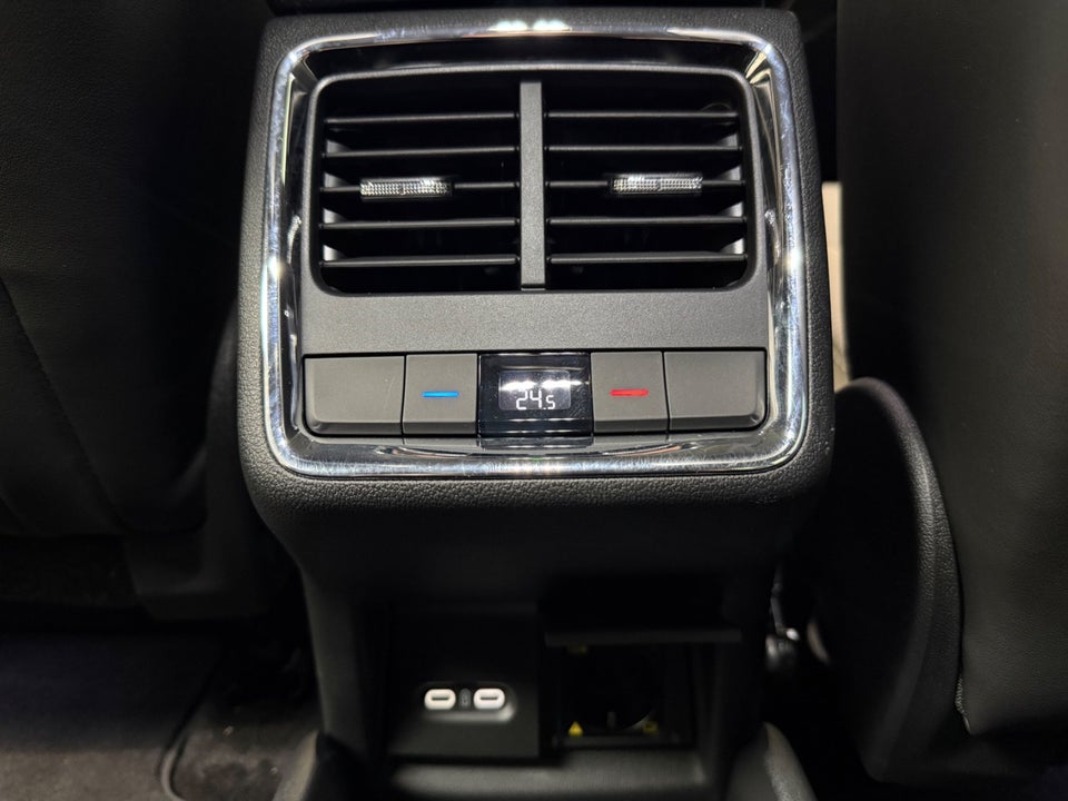 Skoda Enyaq 85 iV Loft 5d