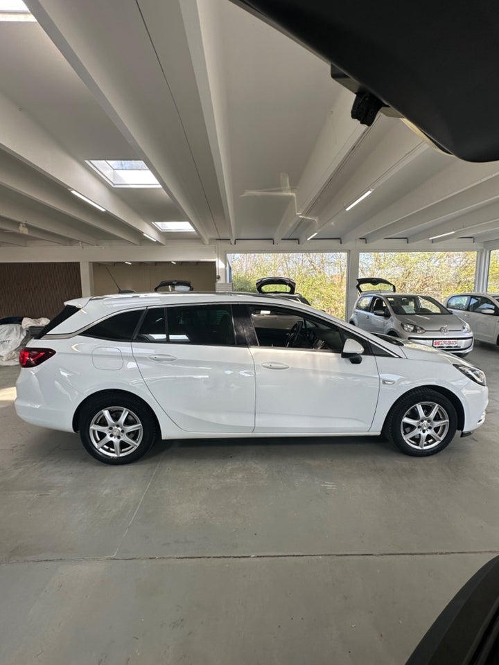 Opel Astra 1,6 CDTi 136 Innovation Sports Tourer 5d
