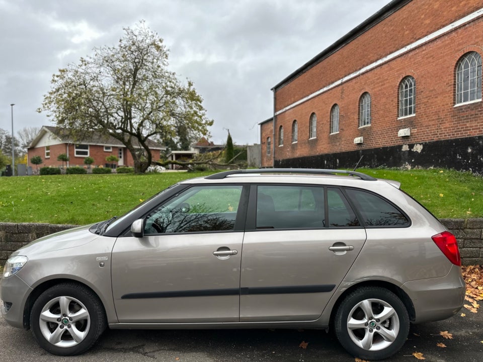 Skoda Fabia 1,2 TSi 86 Ambiente 5d