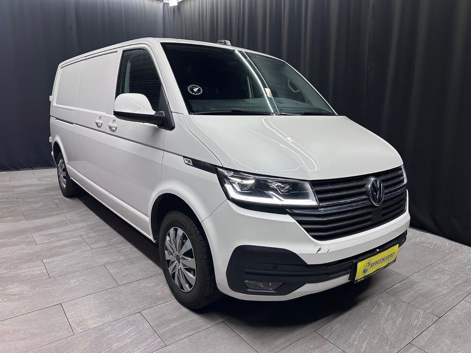 VW Transporter 2,0 TDi 150 Kassevogn DSG lang