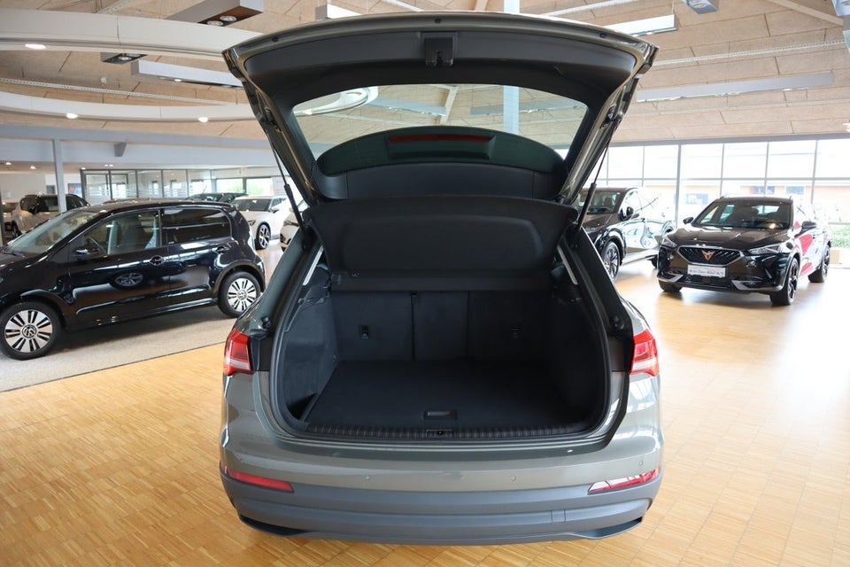 Audi Q3 35 TFSi Advanced Prestige S-tr. 5d