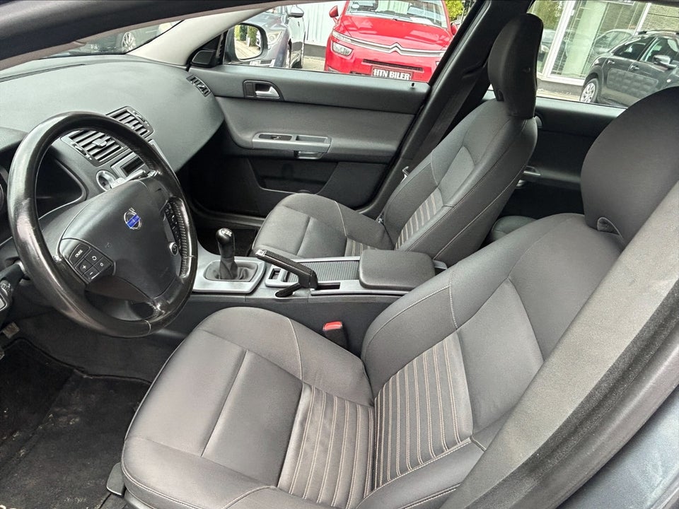 Volvo V50 1,6  5d