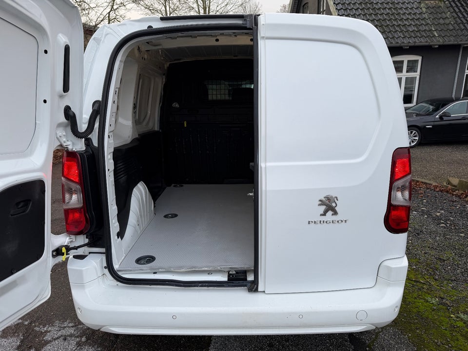 Peugeot Partner 1,5 BlueHDi 130 L1V1 Ultimate EAT8 Van